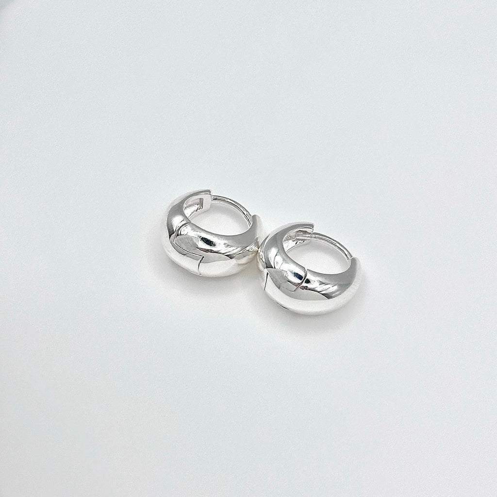 Éloise Hoops— 925 Sterling Silver - YUNDIA