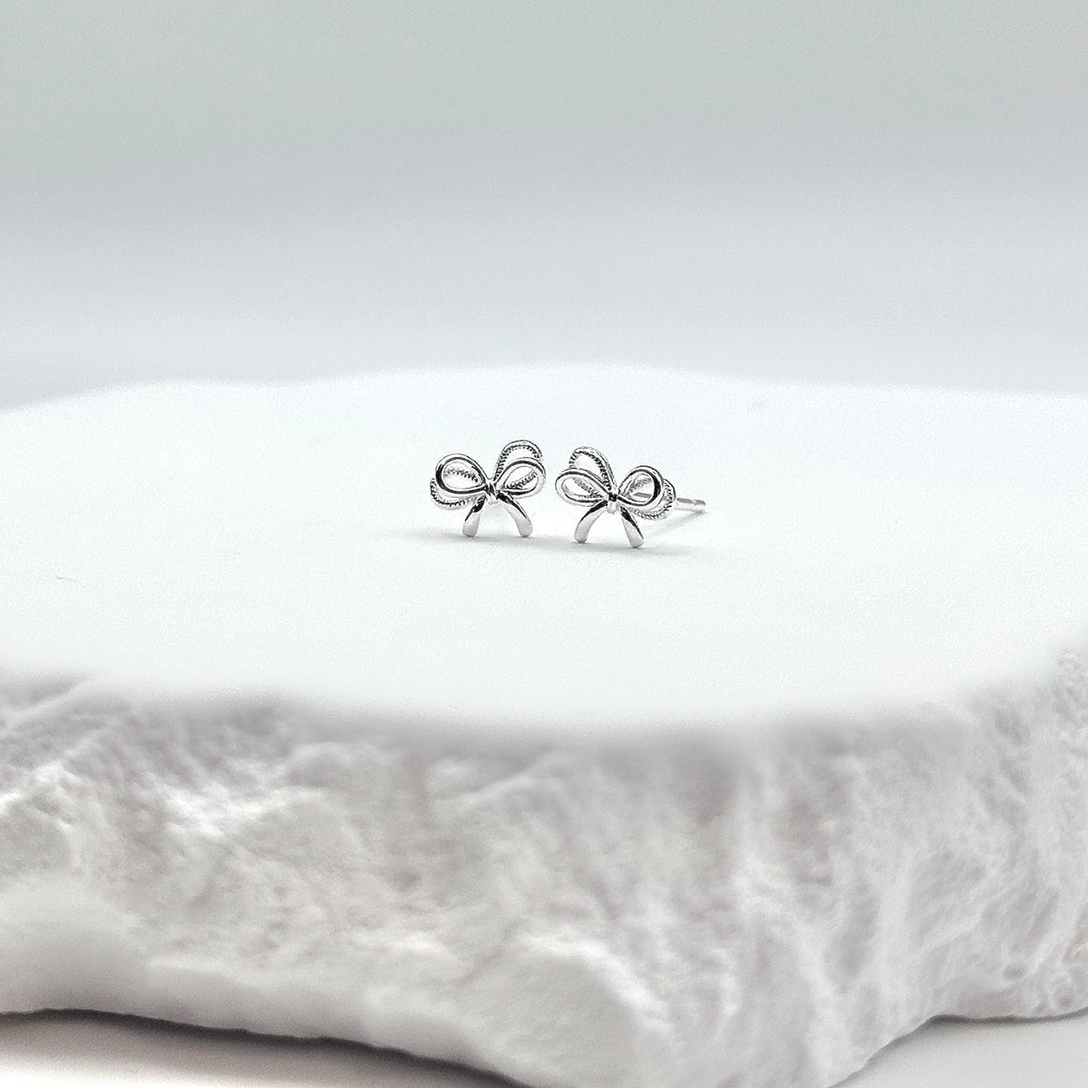 Arielle Bow Earrings — 925 Sterling Silver - YUNDIA
