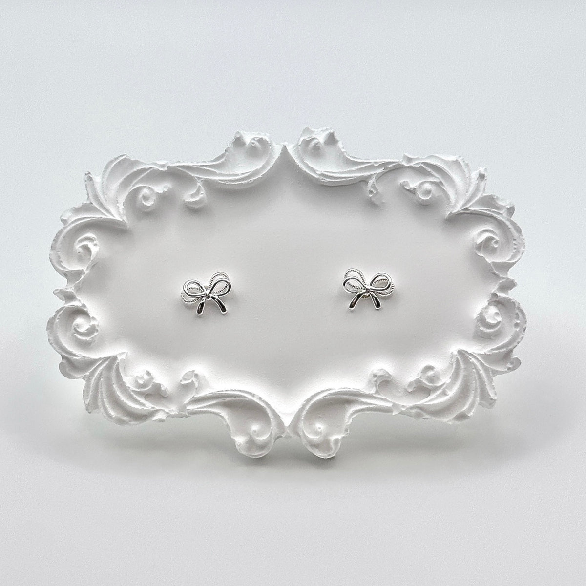 Arielle Bow Earrings — 925 Sterling Silver - YUNDIA
