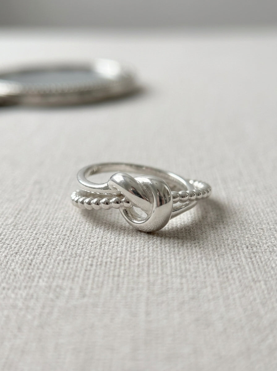 Sloane Twist Ring — 925 Sterling Silver