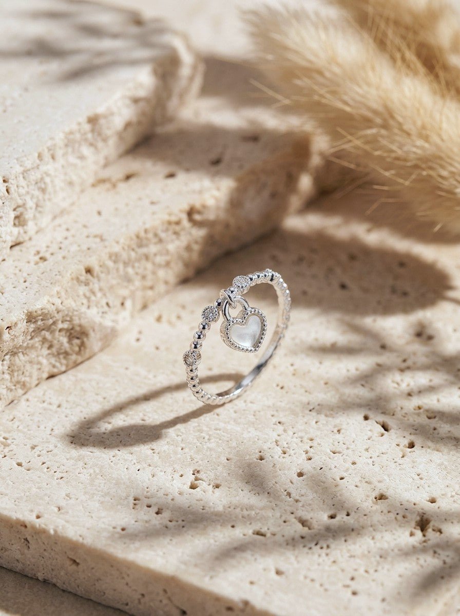 Céleste Heart Ring — 925 Sterling Silver - YUNDIA