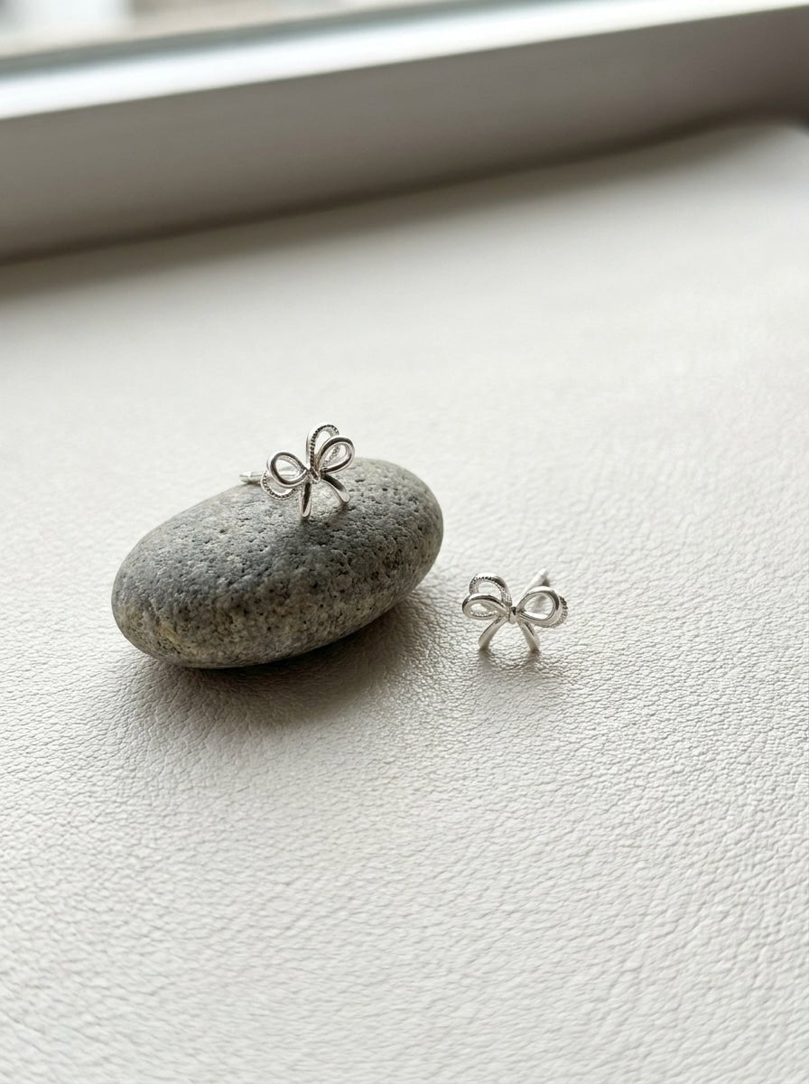 Arielle Bow Earrings — 925 Sterling Silver - YUNDIA